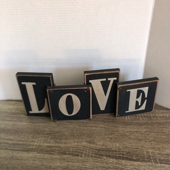 Rustic LOVE Wooden Decor Sign - Picture 2 of 12